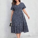 SHEIN GRANDE TAILLE (46/48/50/52/54) – Robe maxi fluide noire à imprimé intégral et ourlet à volants E183 https://sheinstyle.store original Algerie DZ
