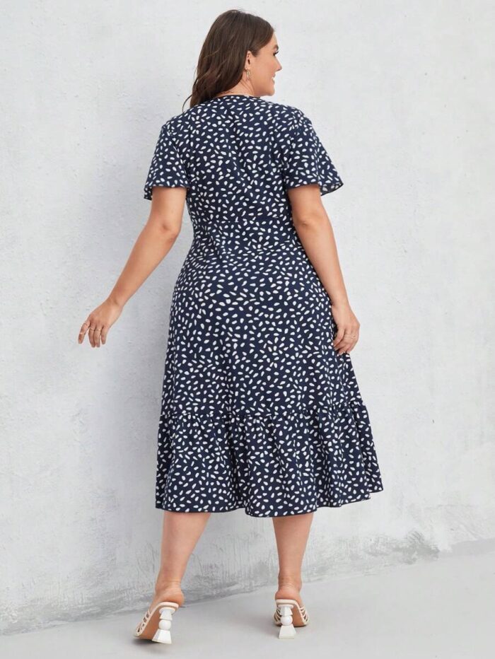 SHEIN GRANDE TAILLE (44/46/48/50/52/54) – Robe maxi fluide noire à imprimé intégral et ourlet à volants E183 https://sheinstyle.store original Algerie DZ