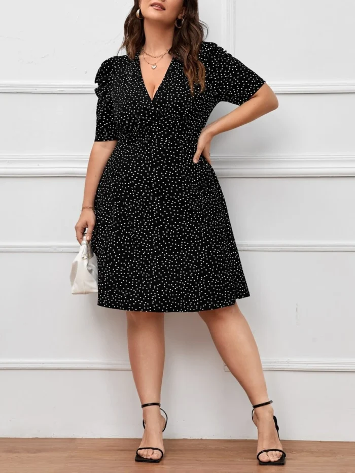 SHEIN GRANDE TAILLE (44/46/48/50/52/54) Robe courte à pois avec manches bouffantes – style estival E20 https://sheinstyle.store original Algerie DZ
