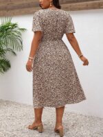 SHEIN GRANDE TAILLE (44/46/48/50/52/54) – Robe d'été bohème imprimée à col V et fronçage avant E188 https://sheinstyle.store original Algerie DZ SHEIN GRANDE TAILLE (44/46/48/50/52/54) – Robe d'été bohème imprimée à col V et fronçage avant E188 https://sheinstyle.store original Algerie DZ