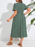 SHEIN GRANDE TAILLE (44/46/48/50/52/54) – Robe longue d'été verte à fleurs, col en V et manches courtes – Idéale pour les grandes tailles, parfaite pour les occasions et les vacances e191 https://sheinstyle.store original Algerie DZ